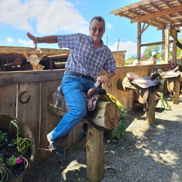 @chrissyhideaway When we Go Live! Come shop or just hang out! Like this Post!! - Picture 7 of 17